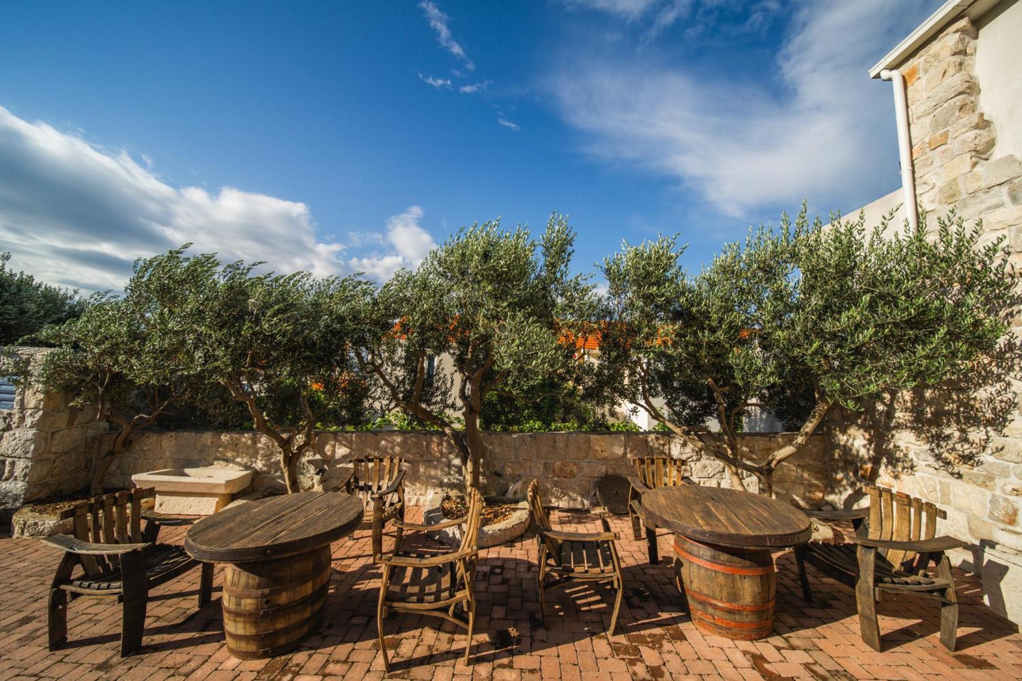 Wine Resort Adriatic Mikulic Orebić Exterior foto