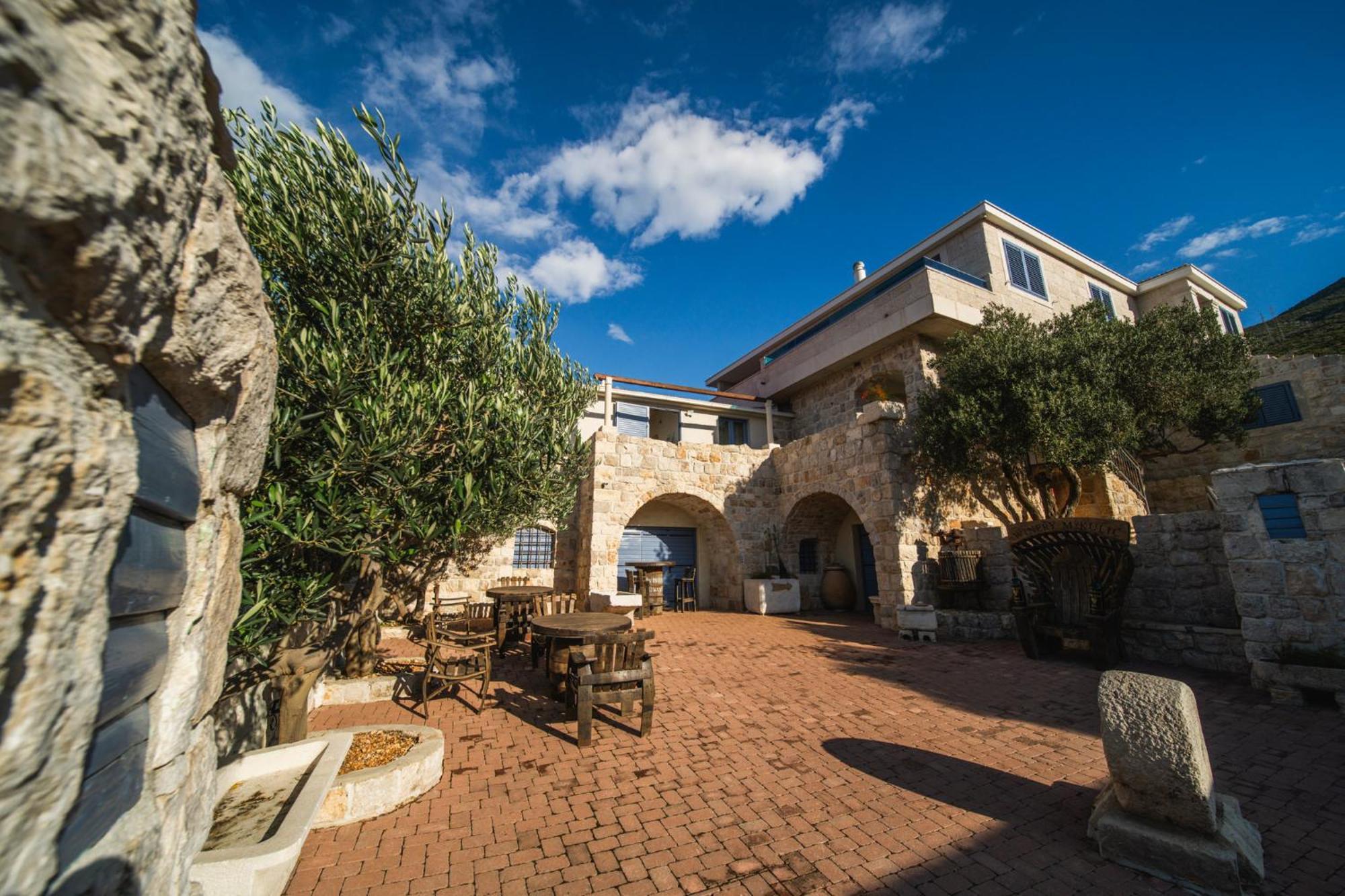 Wine Resort Adriatic Mikulic Orebić Exterior foto