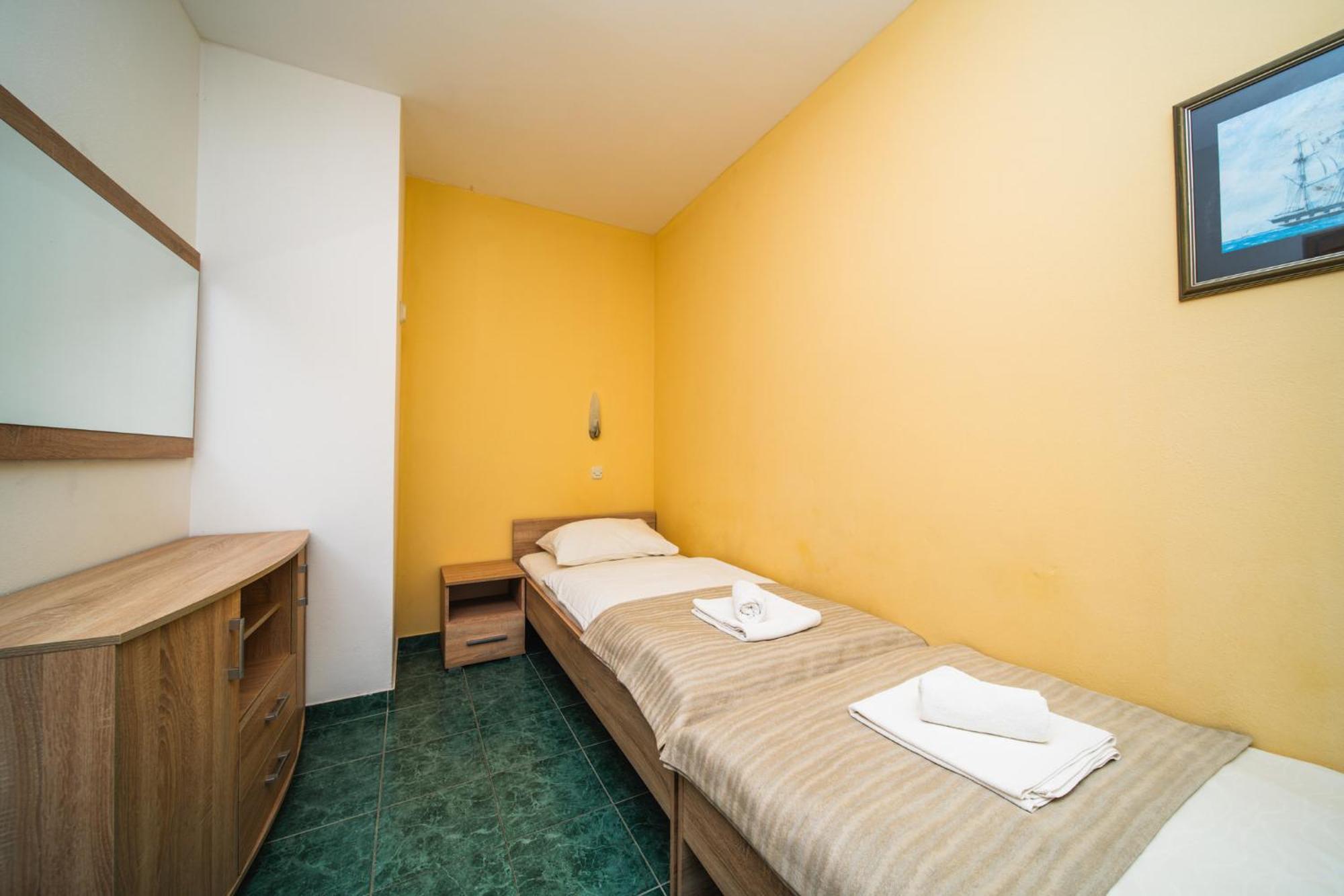 Wine Resort Adriatic Mikulic Orebić Exterior foto