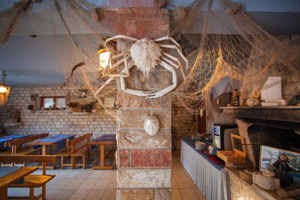 Wine Resort Adriatic Mikulic Orebić Exterior foto