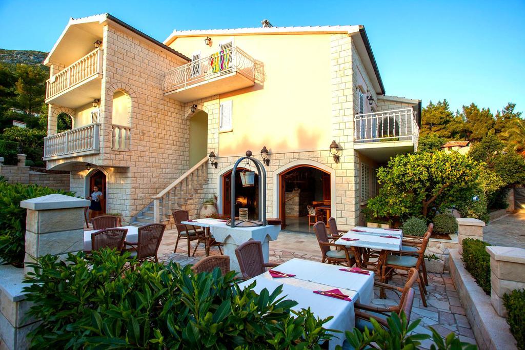 Wine Resort Adriatic Mikulic Orebić Exterior foto