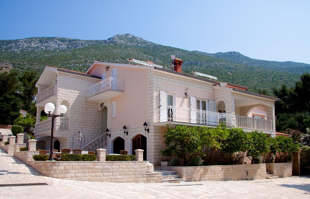 Wine Resort Adriatic Mikulic Orebić Exterior foto