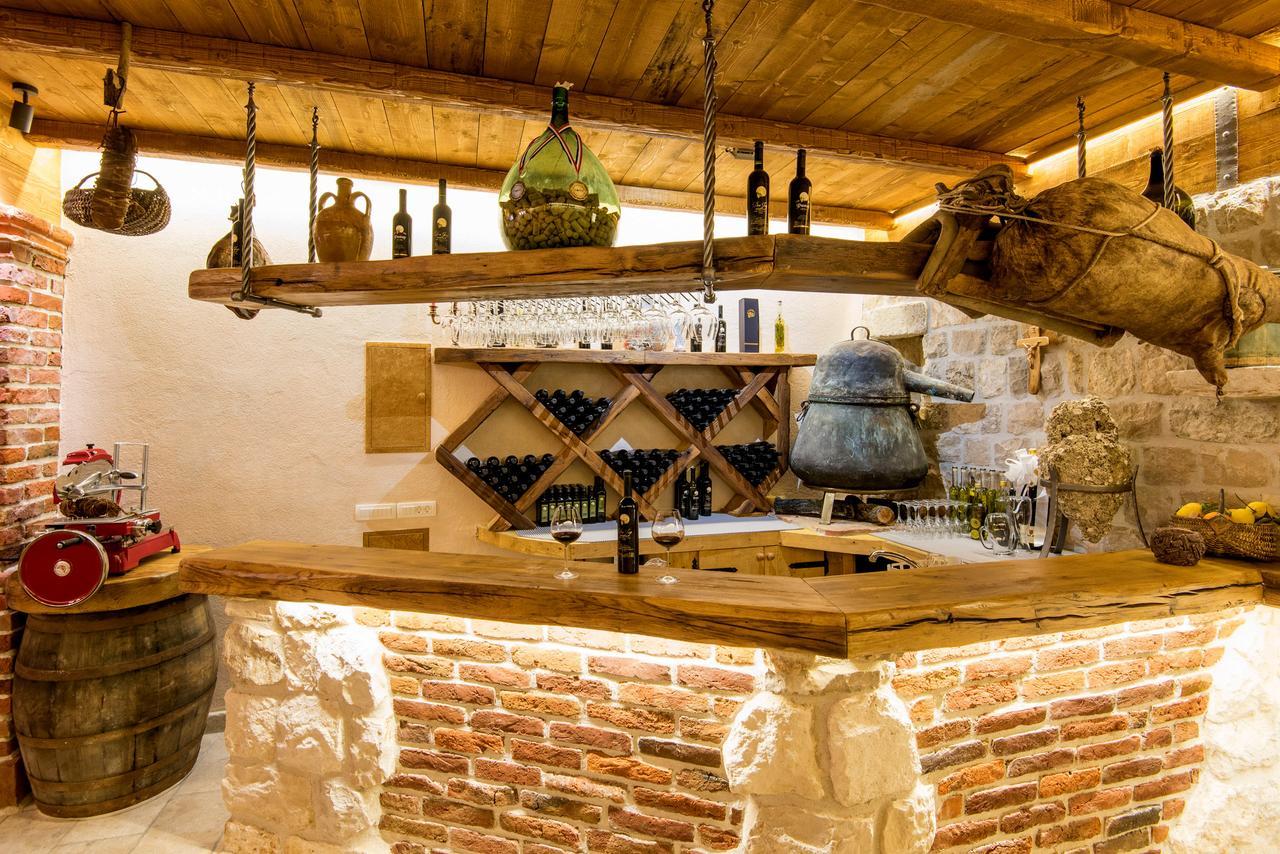 Wine Resort Adriatic Mikulic Orebić Exterior foto